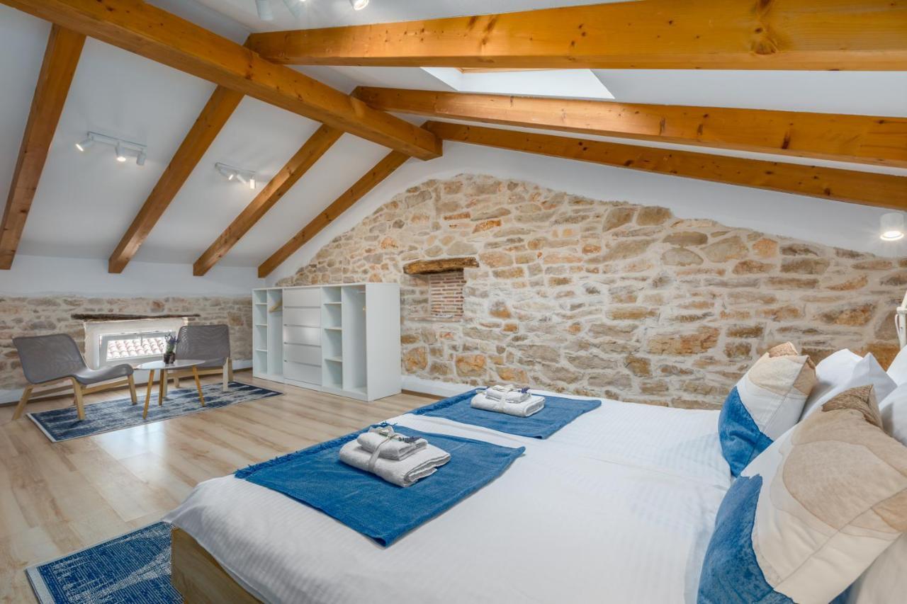 Apartments Agata Novigrad Istria Eksteriør bilde