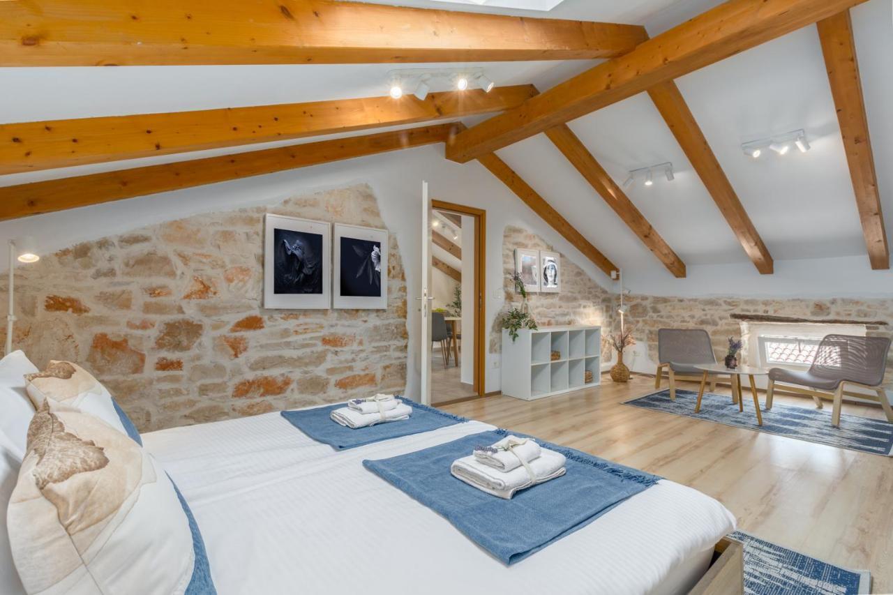 Apartments Agata Novigrad Istria Eksteriør bilde