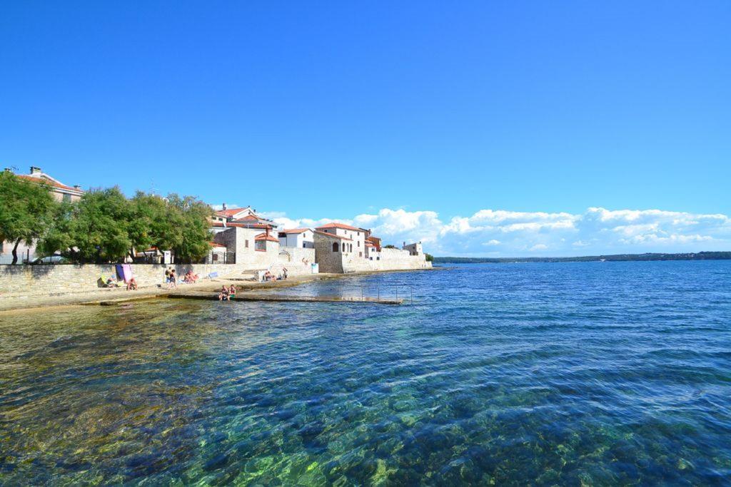 Apartments Agata Novigrad Istria Eksteriør bilde