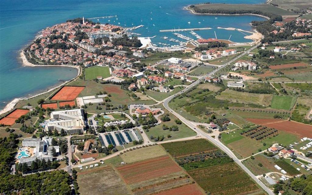 Apartments Agata Novigrad Istria Eksteriør bilde