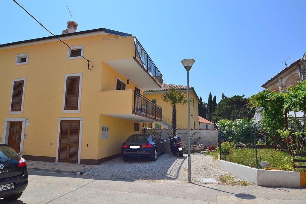 Apartments Agata Novigrad Istria Eksteriør bilde